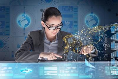 現(xiàn)代女性的網(wǎng)絡(luò)理念圖片-現(xiàn)代女性和未來媒體的分享概念素材-高清圖片-攝影照片-尋圖免費(fèi)打包下載